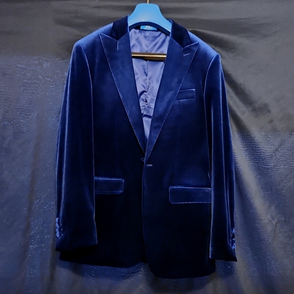 Bellucci Blue Velvet Tuxedo Suit